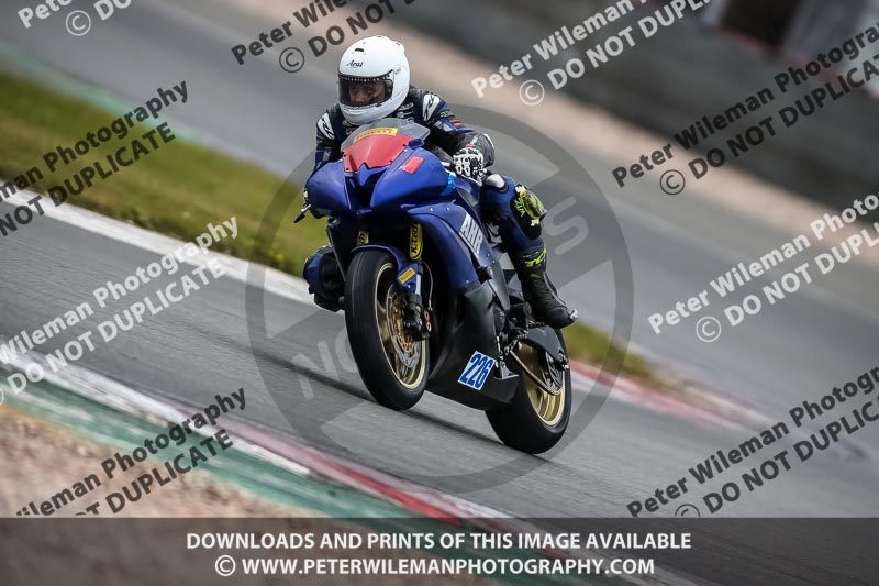 PJM Photography;donington no limits trackday;donington park photographs;donington trackday photographs;no limits trackdays;peter wileman photography;trackday digital images;trackday photos